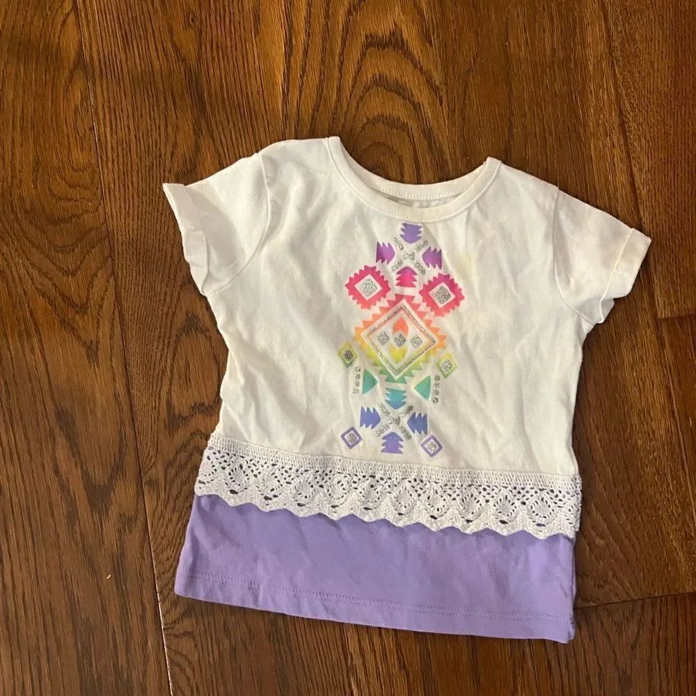 Garanimals beautiful size 2T rainbow and glitter design purple & white blouse